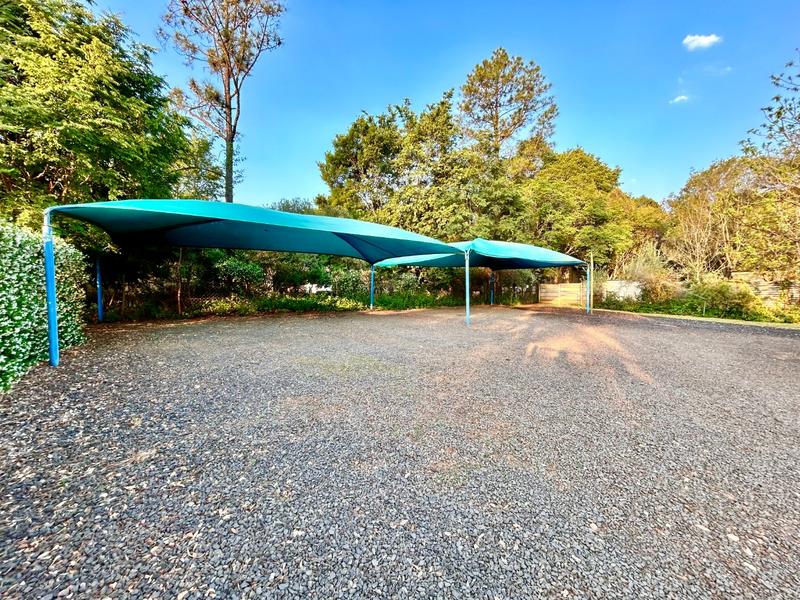 6 Bedroom Property for Sale in Hartbeespoort Rural North West